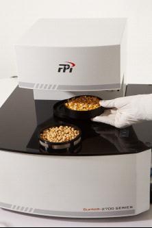 聚光SupNIR-2700系列谷物-飼料-食品品質快速分析2.jpg